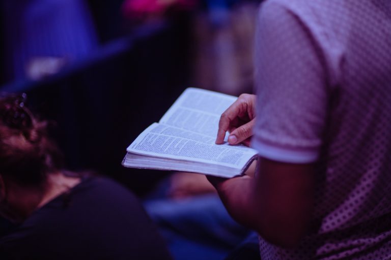 Gemeenteleden met psychische kwetsbaarheid: 10 tips voor pastoraal medewerkers